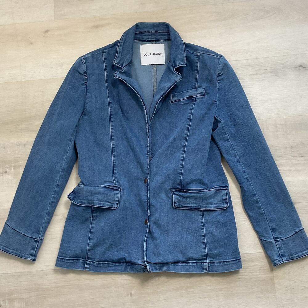 Lola Jeans Denim Double Pocket Button up Collared Jacket Small